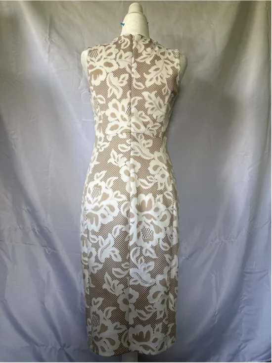 Kate and Lily Sleeveless Sheath Dress Size 4 White Tan Floral Lace Print Office - Picture 3 of 6